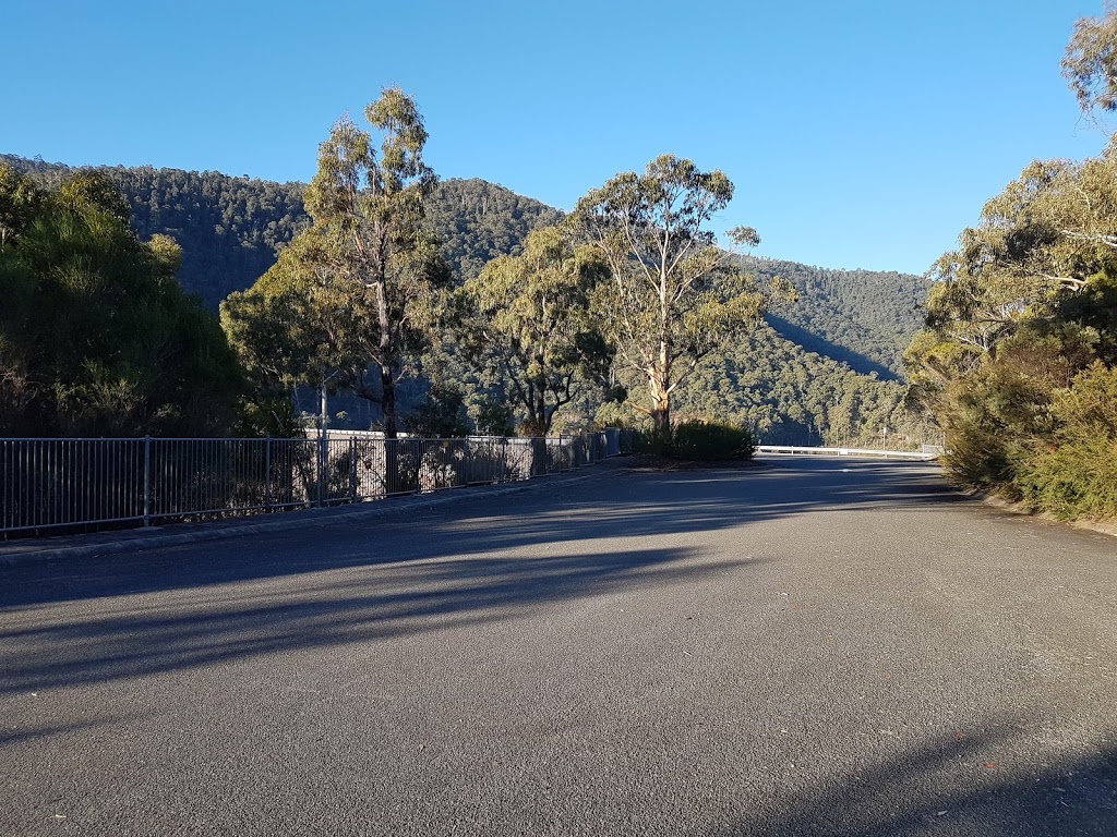 Dartmouth Dam Wall | park | Unnamed Road, Dartmouth VIC 3701, Australia | 1800630114 OR +61 1800 630 114