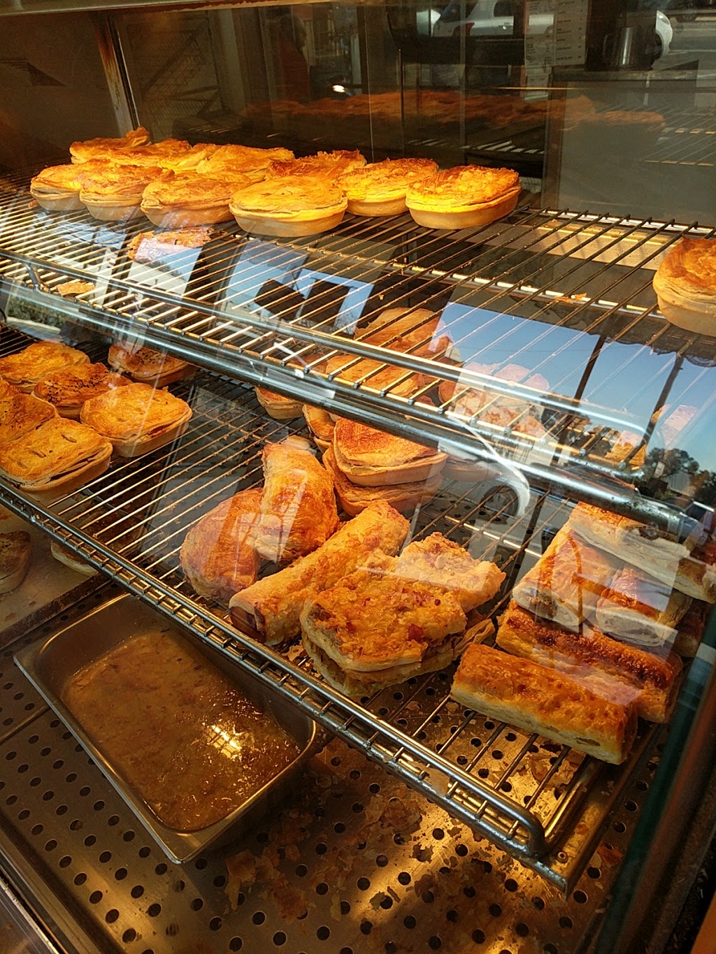 Merriwa Cakes & Pastries | bakery | 149 Bettington St, Merriwa NSW 2329, Australia | 0265482851 OR +61 2 6548 2851