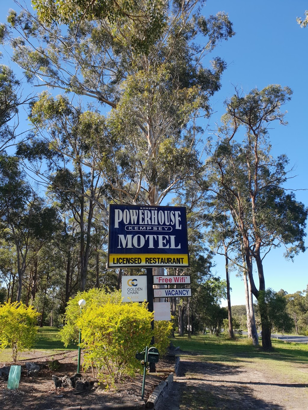 Kempsey Powerhouse Motel - (Pet Friendly by arrangement only) | 465 Macleay Valley Way, South Kempsey NSW 2440, Australia | Phone: (02) 6562 6988