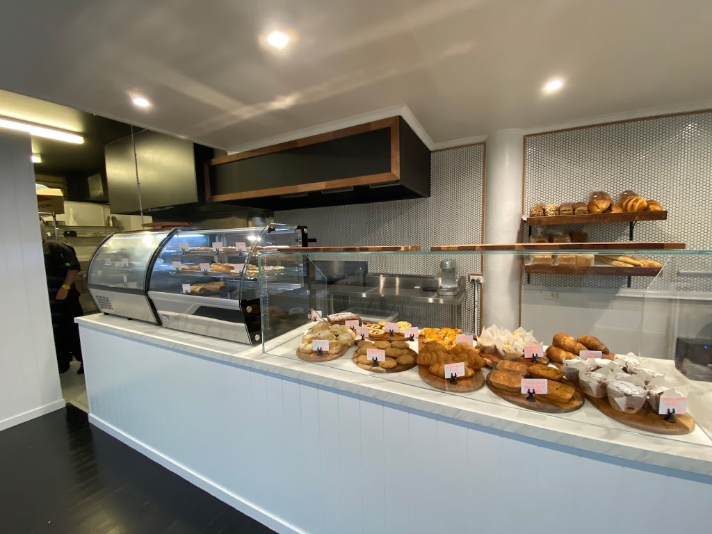 Roots Café and Bakery | bakery | 10/34 River Esplanade, Mooloolaba QLD 4557, Australia | 0754446583 OR +61 7 5444 6583