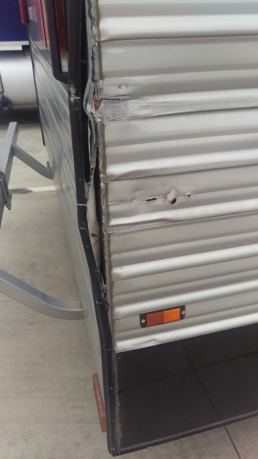 South East Caravan Smash Repairs | car repair | 31 Sharnet Circuit, Pakenham VIC 3810, Australia | 0413508870 OR +61 413 508 870