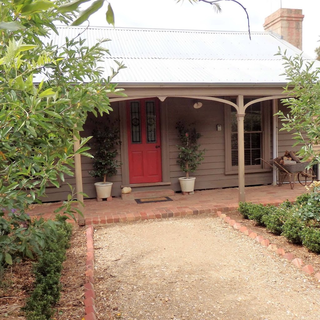 Quartz Cottage | 6a Hornsby St, Maldon VIC 3463, Australia | Phone: 0438 077 514