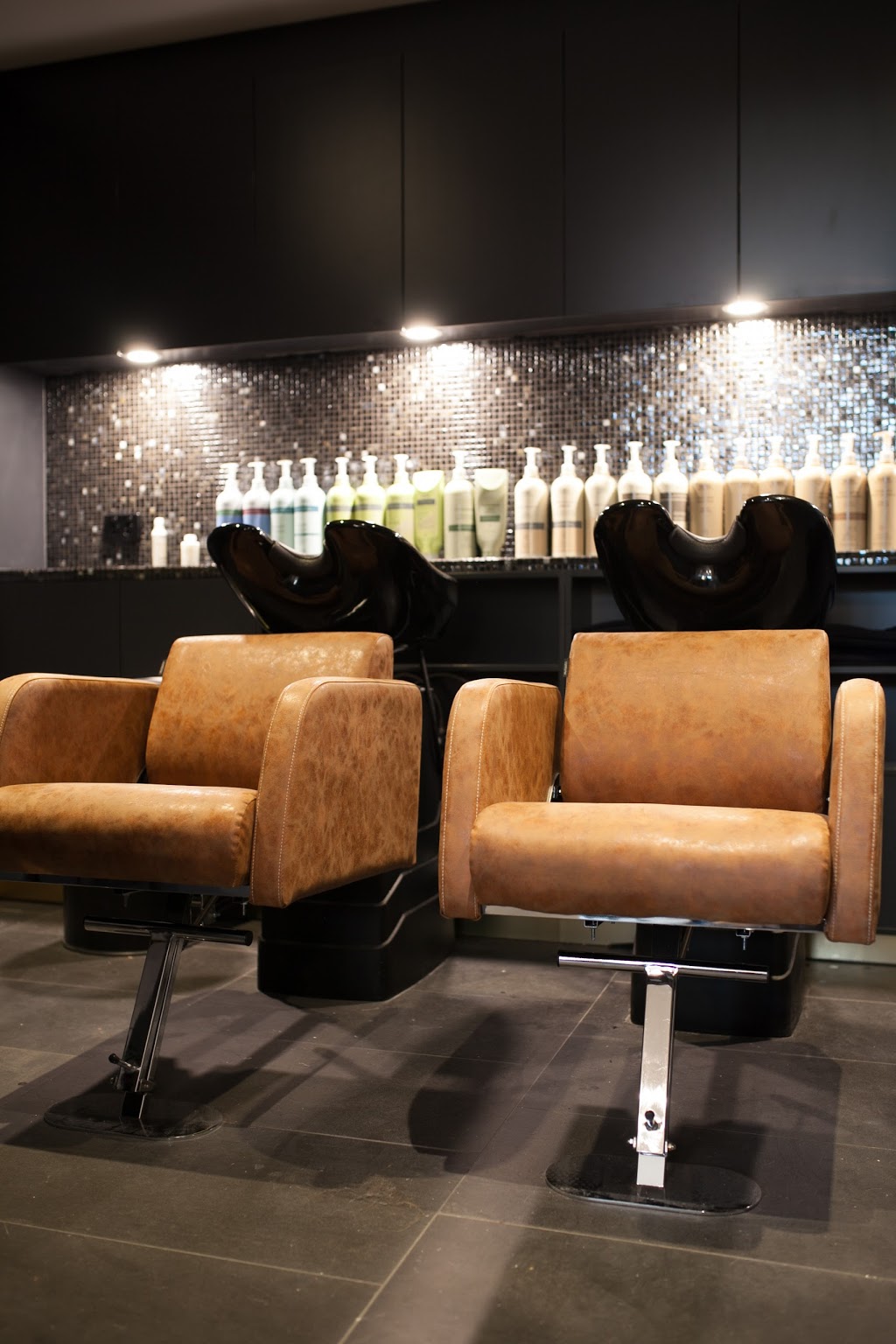 Frankie Salon | hair care | 9/4 Dyer St, Richmond VIC 3121, Australia | 0399391600 OR +61 3 9939 1600