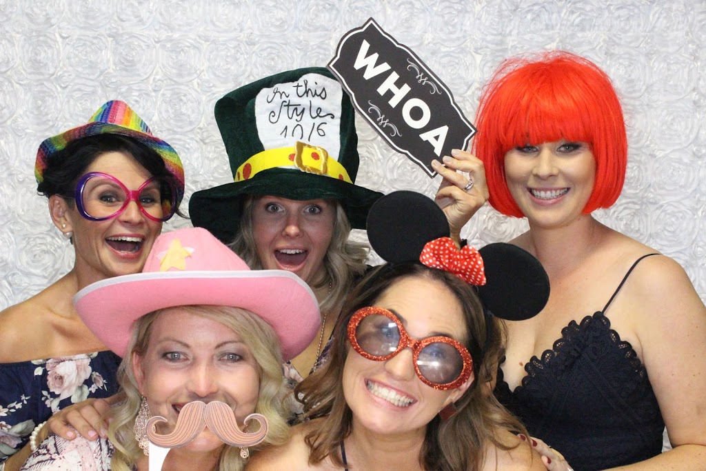 Photo Booths Newcastle | Unit 8 Templar Circuit, Bennetts Green NSW 2290, Australia | Phone: 0417 884 688