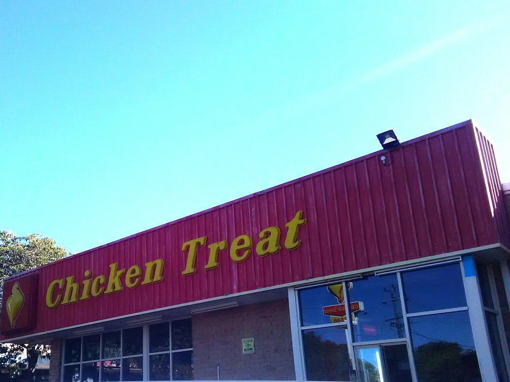 Chicken Treat | Shop 3, 99-103 Federal St &, Park St, Narrogin WA 6312, Australia | Phone: (08) 9881 4144