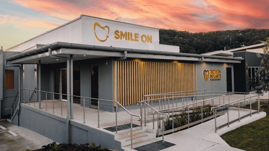 Smile On Clinics | 767 The Entrance Rd, Wamberal NSW 2260, Australia | Phone: (02) 4381 1888