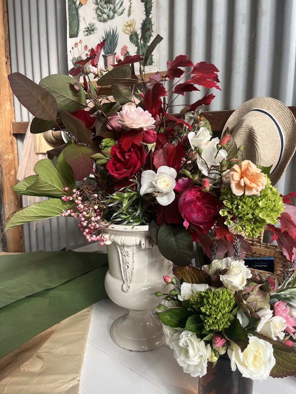 Woodlands Flower Shed | 160 Lucaston Rd, Lucaston TAS 7109, Australia | Phone: 0439 074 734