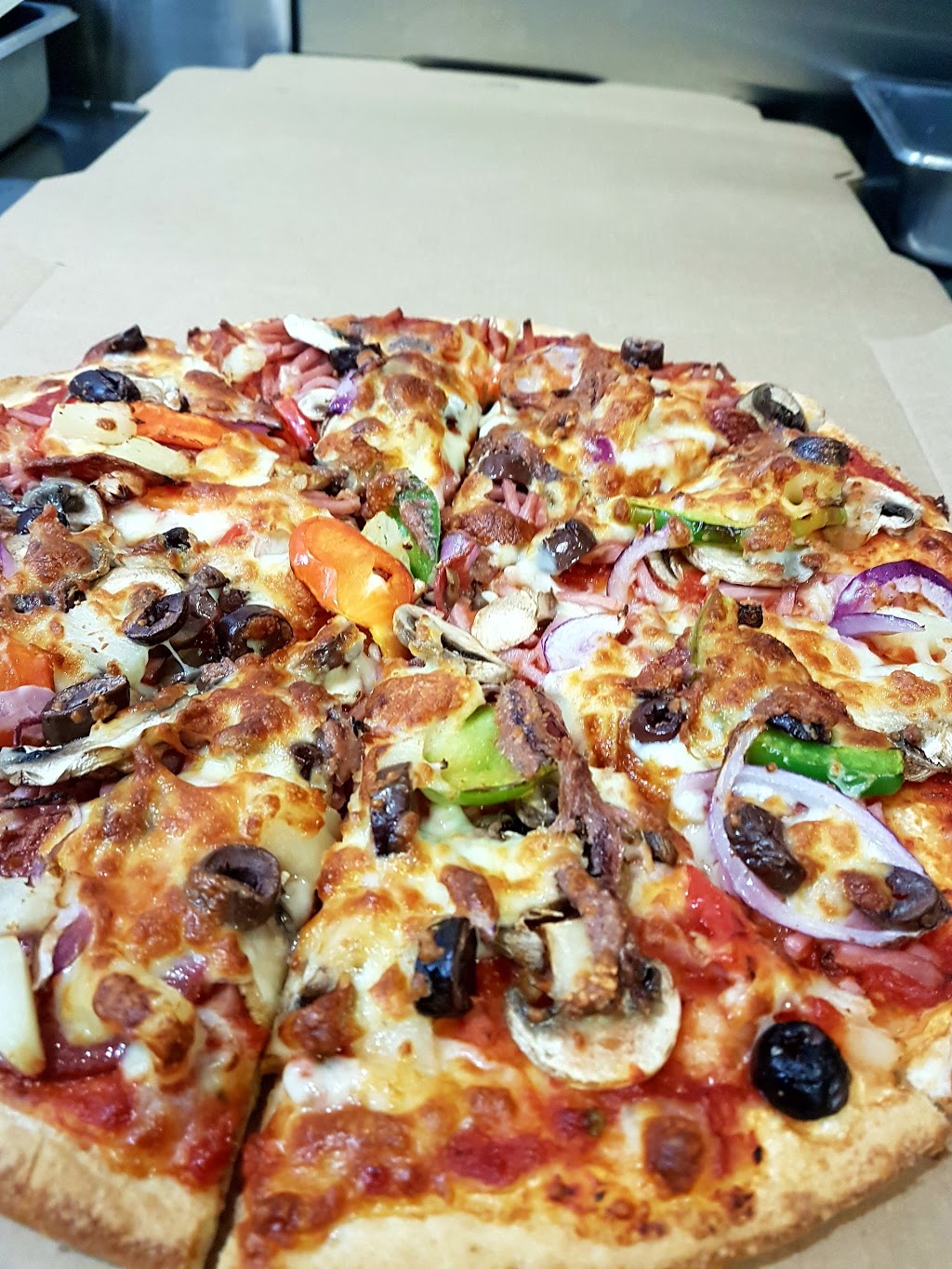 Crisp Pizza Bar | meal takeaway | 22/16 Yarrabilba Dr, Yarrabilba QLD 4207, Australia | 0731802647 OR +61 7 3180 2647