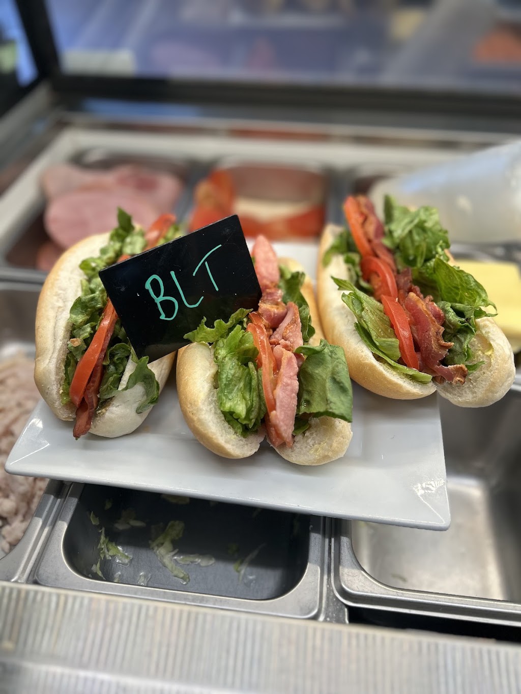 Macdermids Bakery | 17 Deniliquin Rd, Tocumwal NSW 2714, Australia | Phone: 0459 279 449