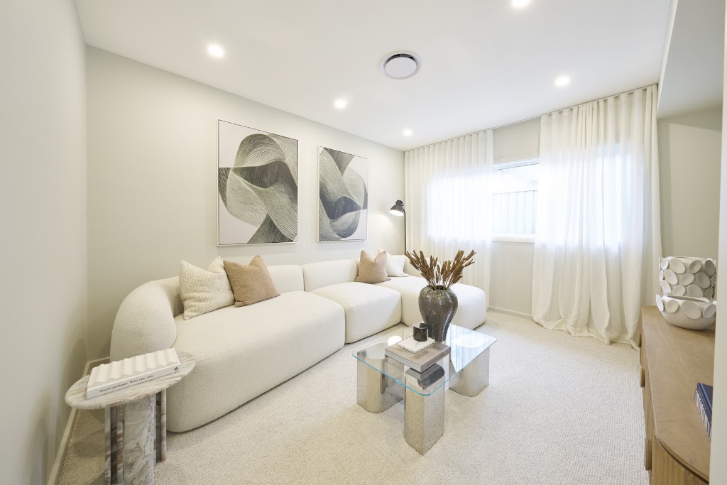 Masterton Homes - Figtree Hill Stockland | 16 Bunyip Ave, Gilead NSW 2560, Australia | Phone: 1300 446 637