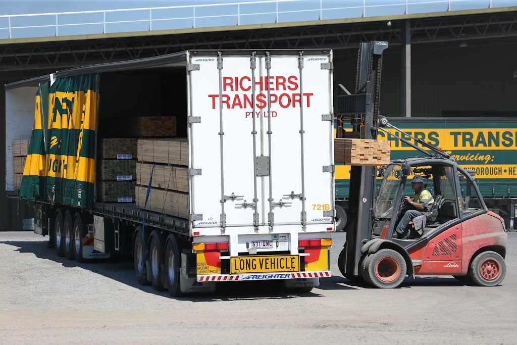 Richers Transport | 71 Bellrick St, Acacia Ridge QLD 4110, Australia | Phone: (07) 3344 4455