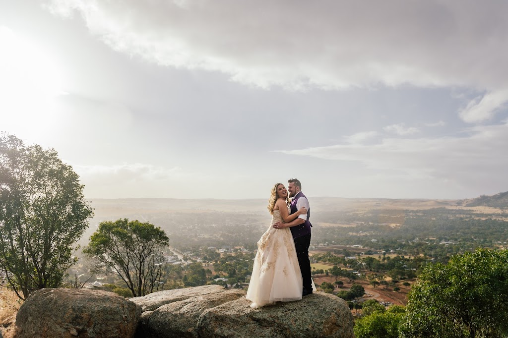 Kevin McGinn Photographer | 37 Westra Way, Ocean Reef WA 6027, Australia | Phone: 0430 145 002