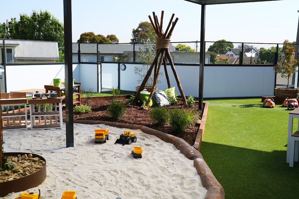 Explorers Early Learning Williamstown | 130 Ferguson St, Williamstown VIC 3016, Australia | Phone: (03) 7020 9045