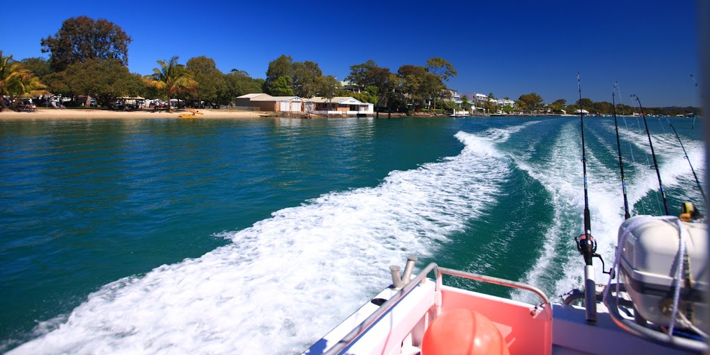 Noosa Bluewater Charters | The Jetty, 186 Gympie Terrace, Noosaville QLD 4566, Australia | Phone: (07) 5449 9355