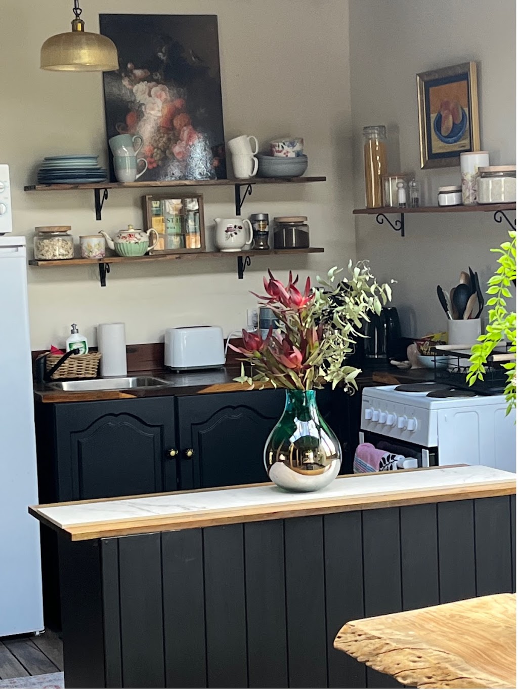 Airbnb Tasmania | 2015 S Arm Rd, Sandford TAS 7020, Australia | Phone: 0466 316 920