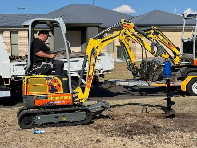 Diggermate Mini Excavator Hire Toowoomba South | 97 Curzon St, East Toowoomba QLD 4350, Australia | Phone: 0488 003 174