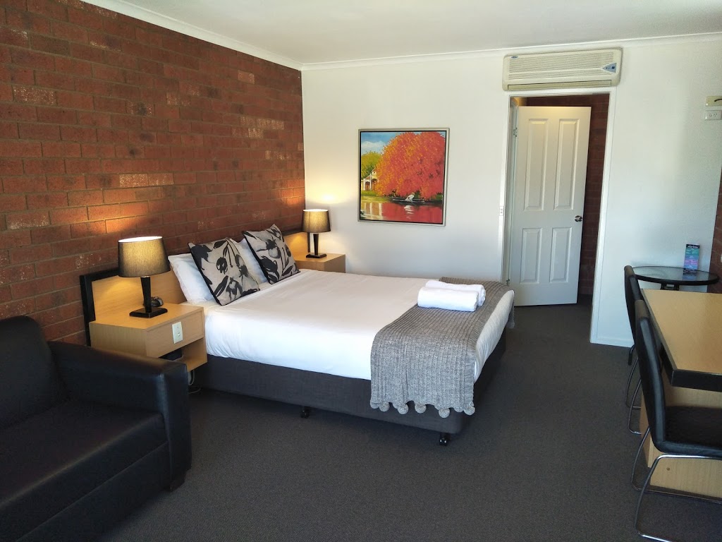 Pevensey Motor Lodge | lodging | 365 High St, Echuca VIC 3564, Australia | 0354825166 OR +61 3 5482 5166