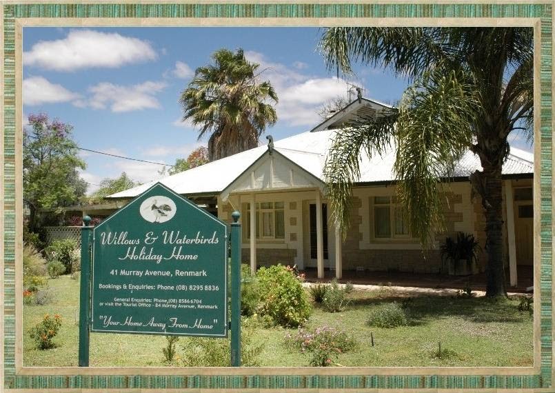 Willows & Waterbirds Holiday Home | lodging | 41 Murray Ave, Renmark SA 5341, Australia | 0882958836 OR +61 8 8295 8836