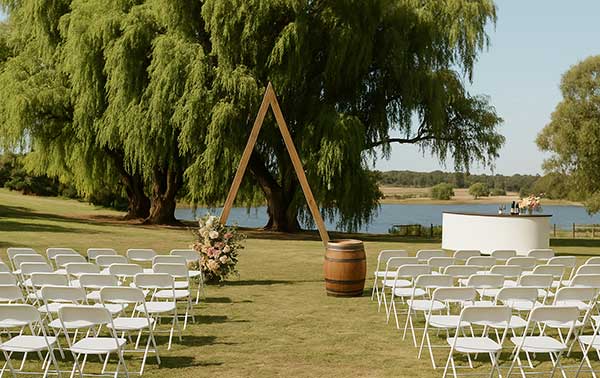 Yuulong Estate - Weddings & Events | 30 Yuulong Rd, Scotsburn VIC 3352, Australia | Phone: 0400 951 205