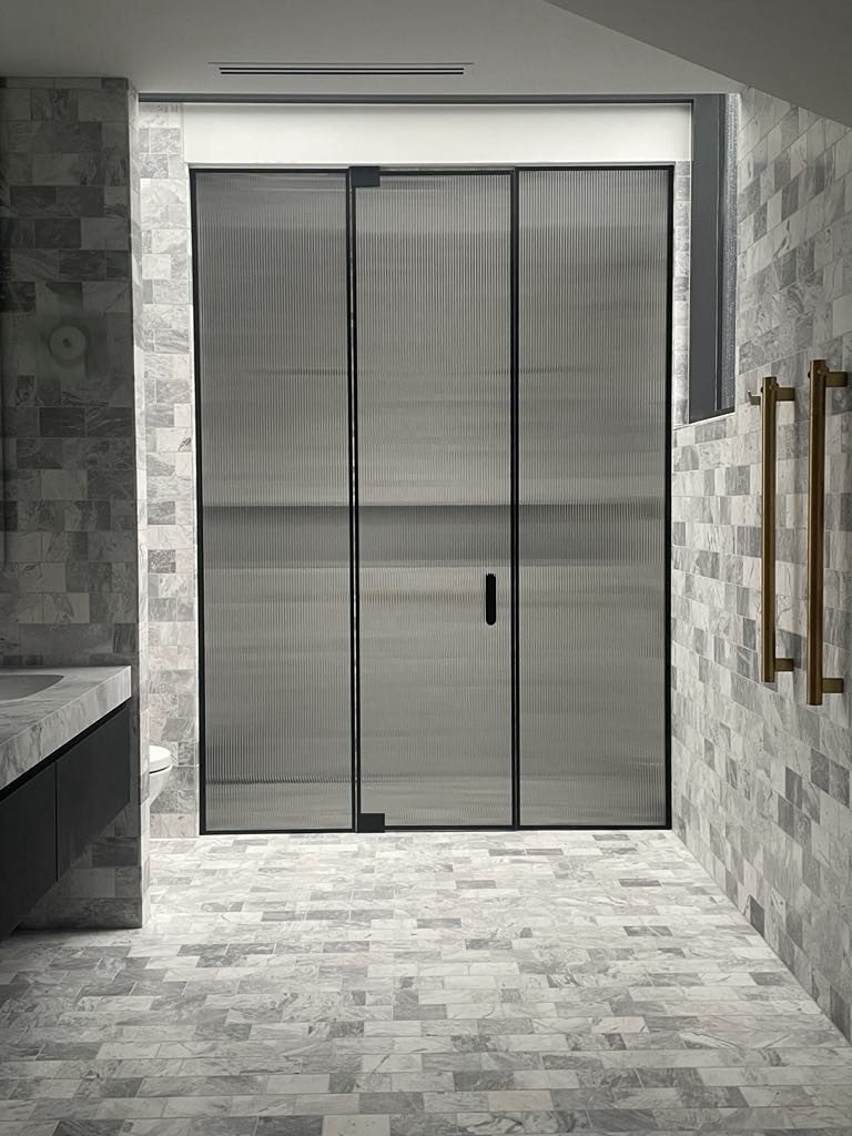 Think Frameless Glassworks | 7 Mitiamo St, Eynesbury VIC 3338, Australia | Phone: 0493 164 619