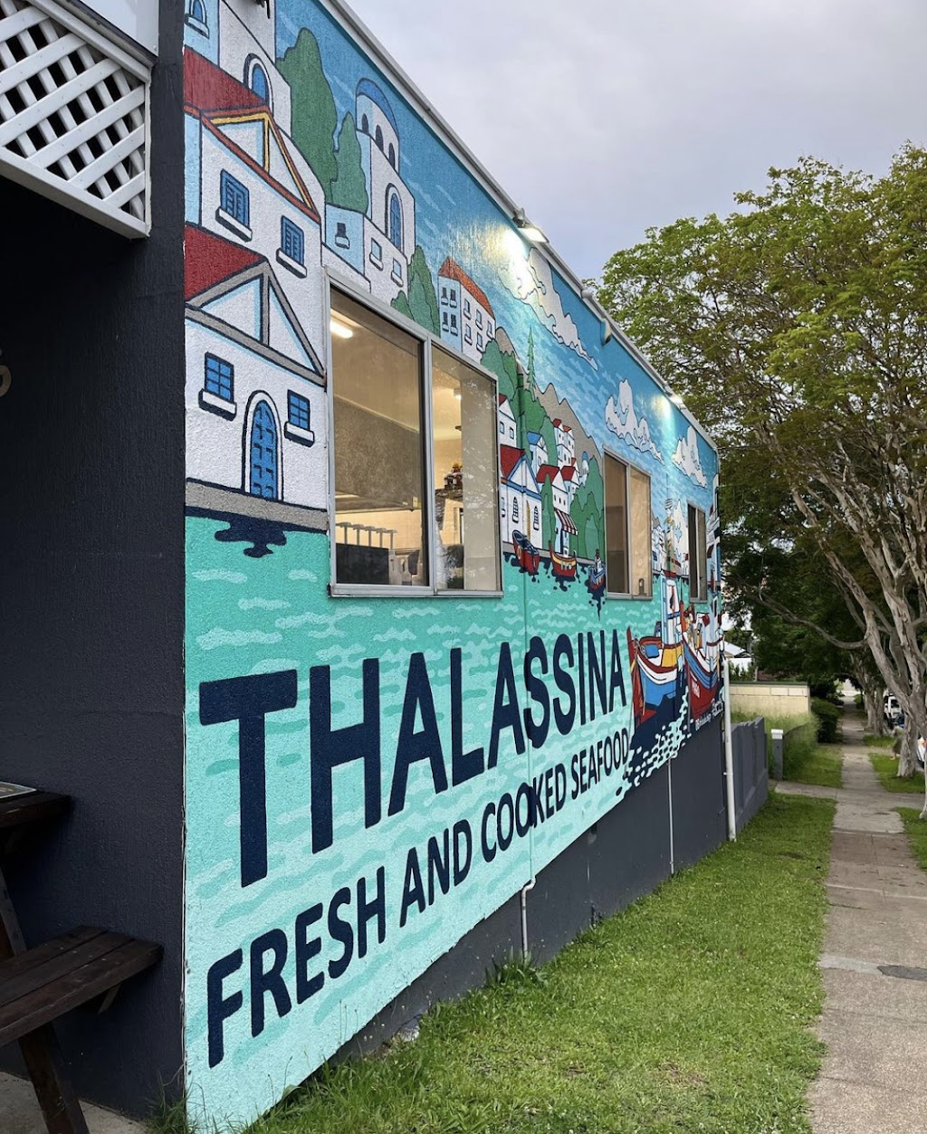 Thalassina Fish & Chips | restaurant | 26 Hoogley St, West End QLD 4101, Australia | 0738440312 OR +61 7 3844 0312