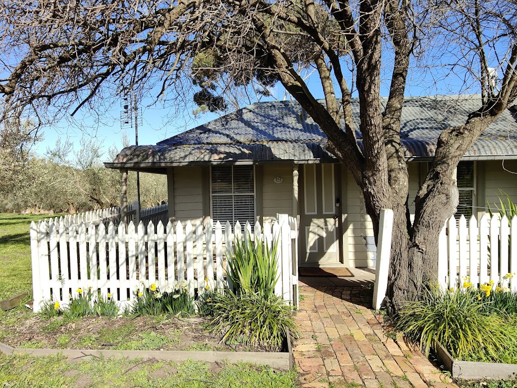 Dunkeld Secret Garden | lodging | 19-23 Williams St, Dunkeld VIC 3294, Australia | 0423321252 OR +61 423 321 252