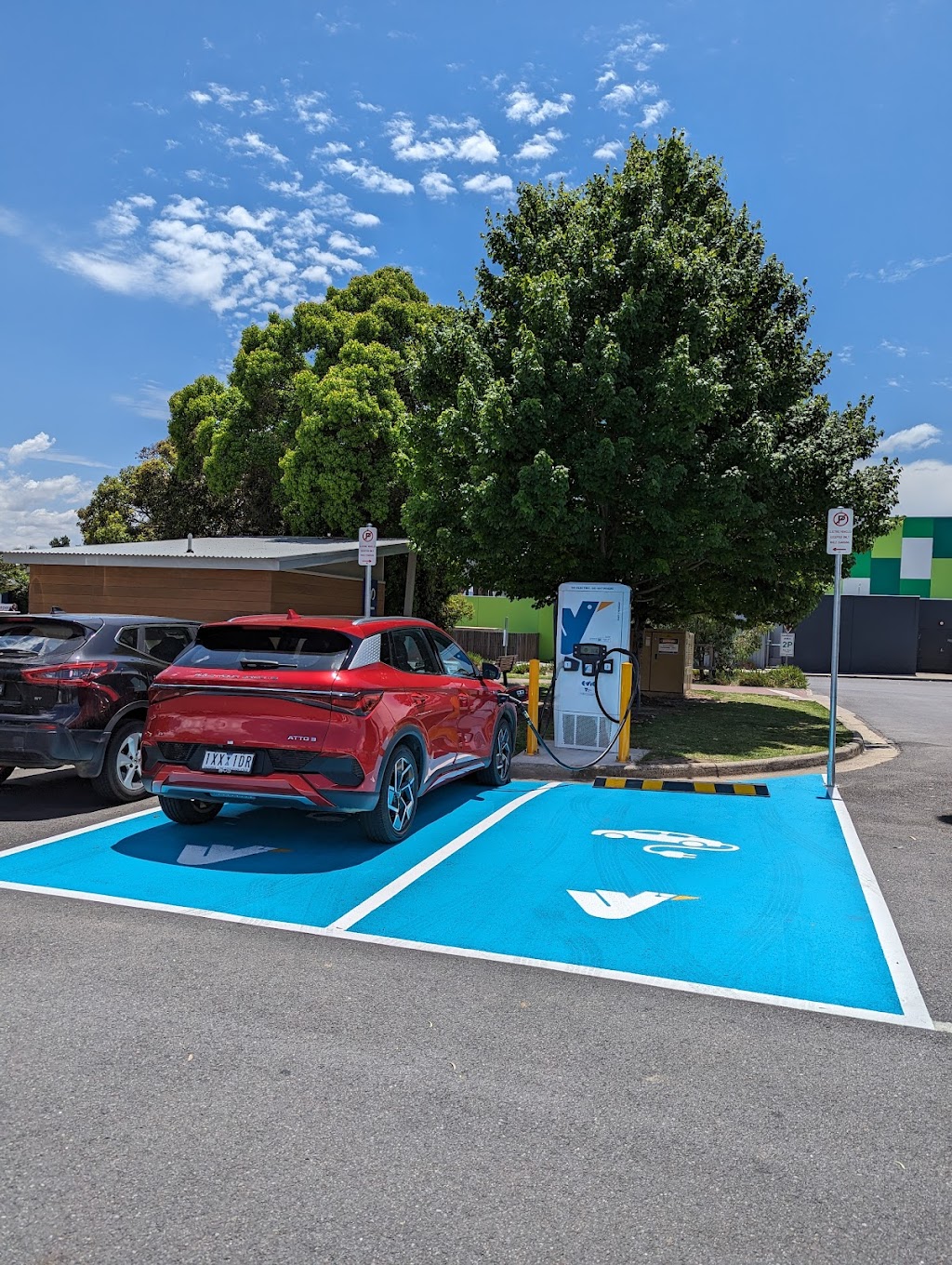 Evie Charging Station | 83 Wills St, Dunkeld VIC 3294, Australia | Phone: 1300 463 843