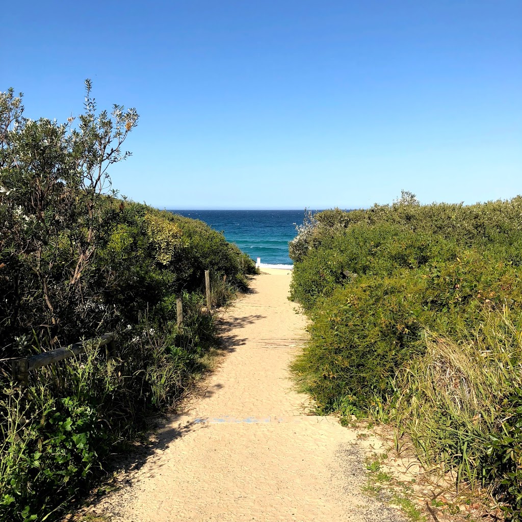Dudley Beach | Dudley Beach Rd, Whitebridge NSW 2290, Australia
