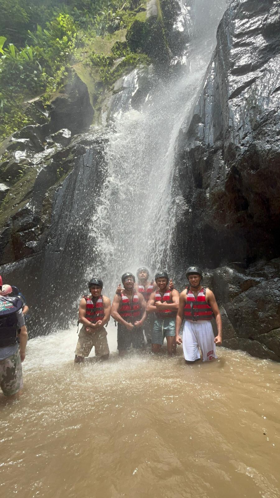 Holidazzle PTY LTD | 207 Belvedere Dr, Spring Mountain QLD 4300, Australia | Phone: 0435 072 578