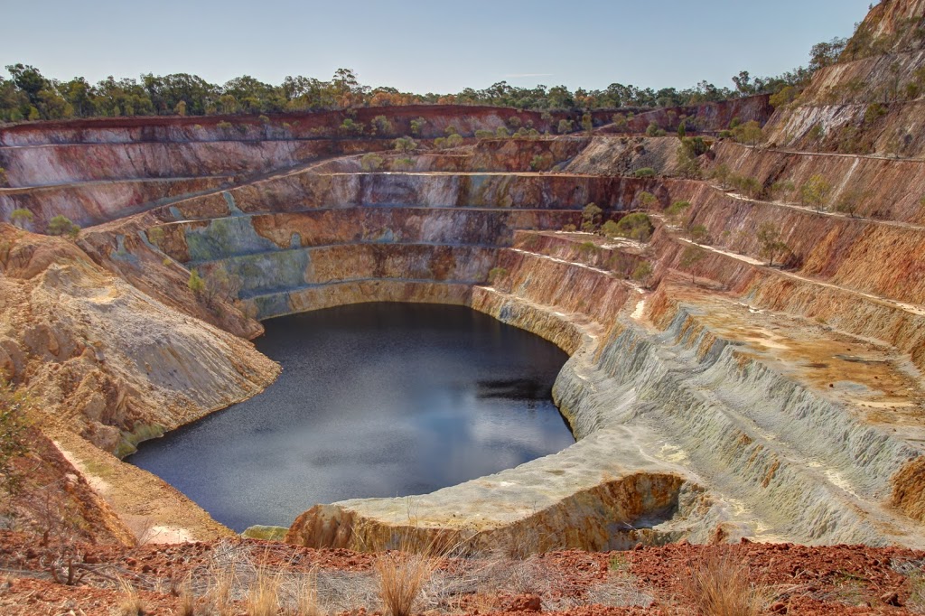 Peakhill Open Cut Gold Mine | tourist attraction | Mingelo St, Peak Hill NSW 2869, Australia | 0268626000 OR +61 2 6862 6000