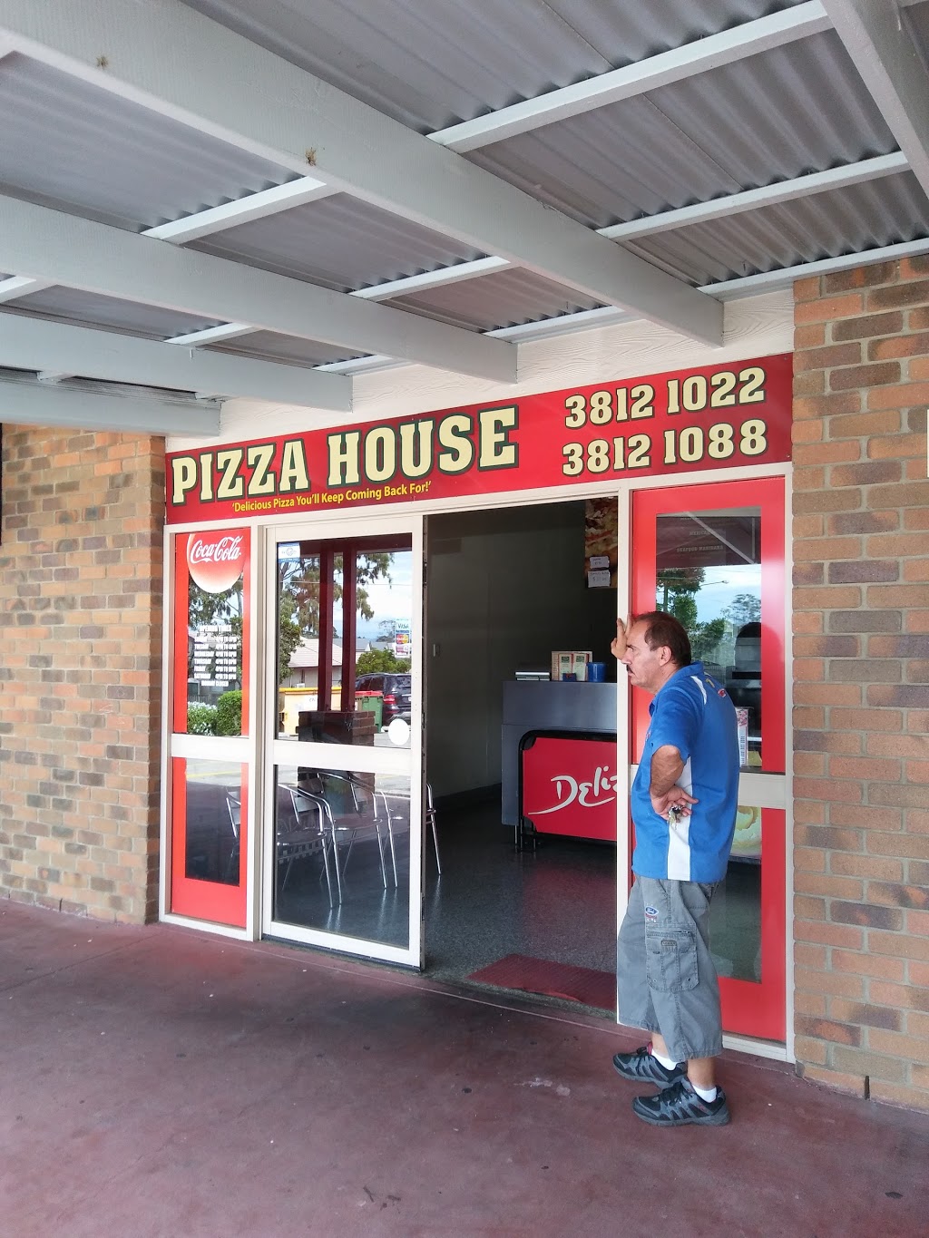 Pizza House | restaurant | 68-70 Samford Rd, Leichhardt QLD 4305, Australia | 0738121022 OR +61 7 3812 1022
