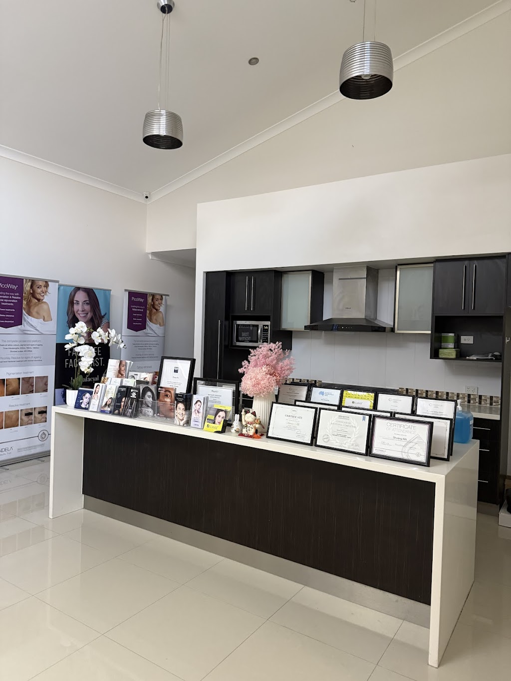 Nefertiti Cosmetic Clinic | 10 Copia St, Calamvale QLD 4116, Australia | Phone: 0405 429 096