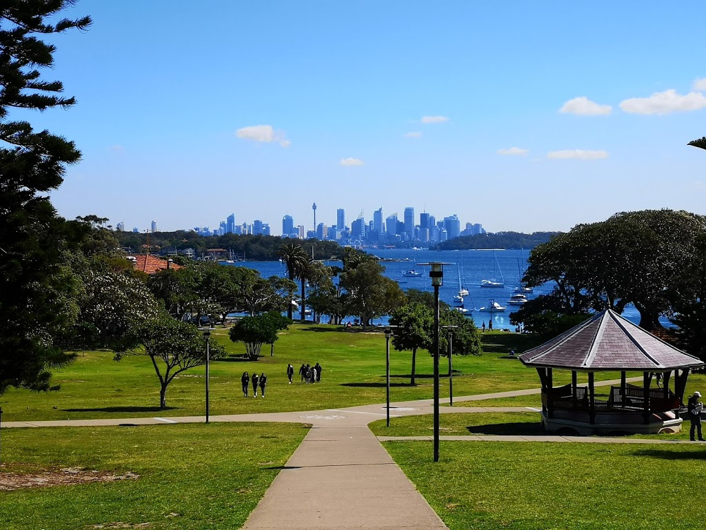 Robertson Park | park | 22 Military Rd, Watsons Bay NSW 2030, Australia | 0293917000 OR +61 2 9391 7000