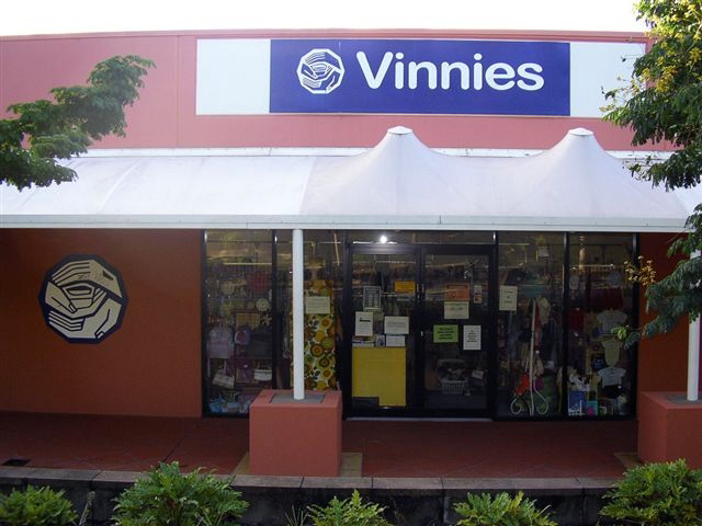 Vinnies Helensvale | store | Shop/10 Ridgevale Dr, Helensvale QLD 4212, Australia | 0755806288 OR +61 7 5580 6288
