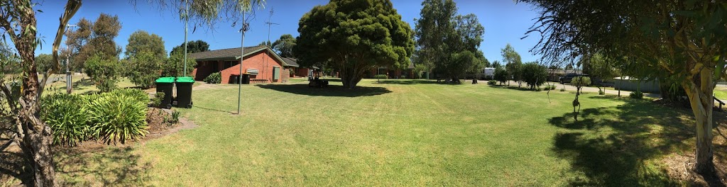 Macarthur Park Country Cottages | lodging | 5 Russell St, MacArthur VIC 3286, Australia | 0409392647 OR +61 409 392 647