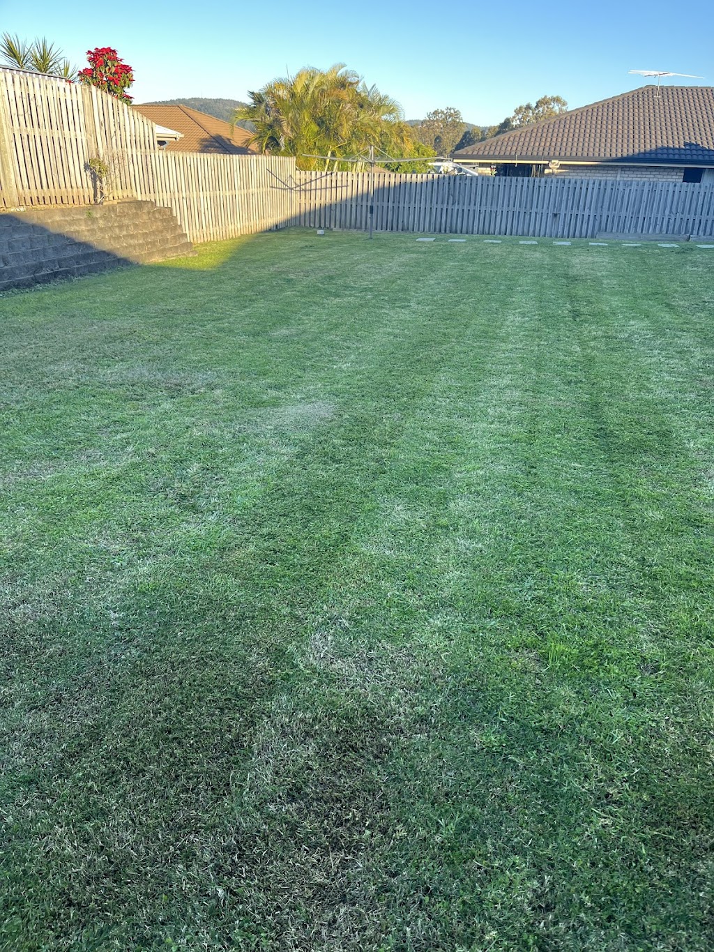 Precise mowing & maintenance | Sharon Dr, Eagleby QLD 4207, Australia | Phone: 0433 380 393