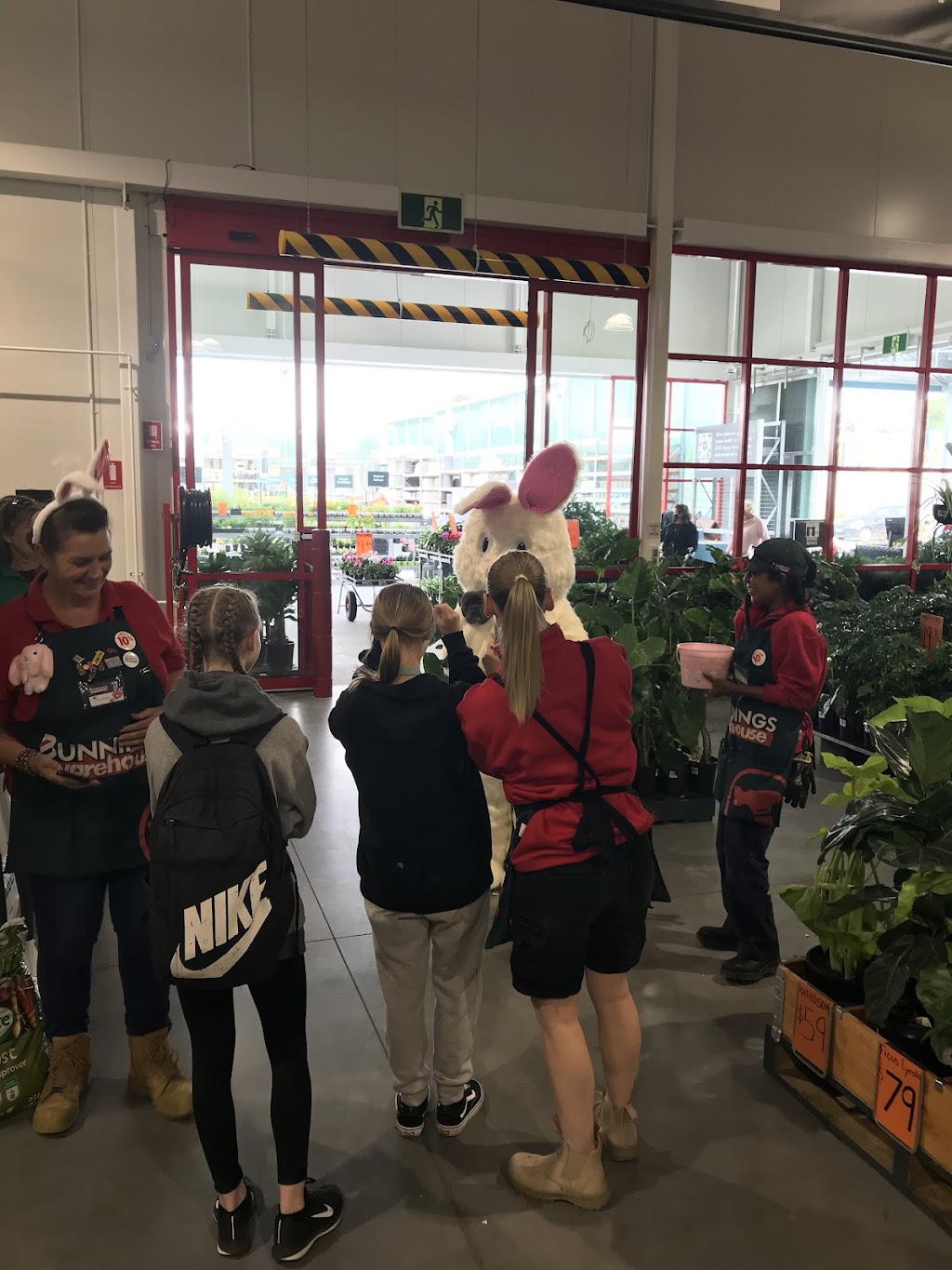 Bunnings Leppington | Cnr of Bringelly Road, and, Skyline Cres, Leppington NSW 2179, Australia | Phone: (02) 9756 8200