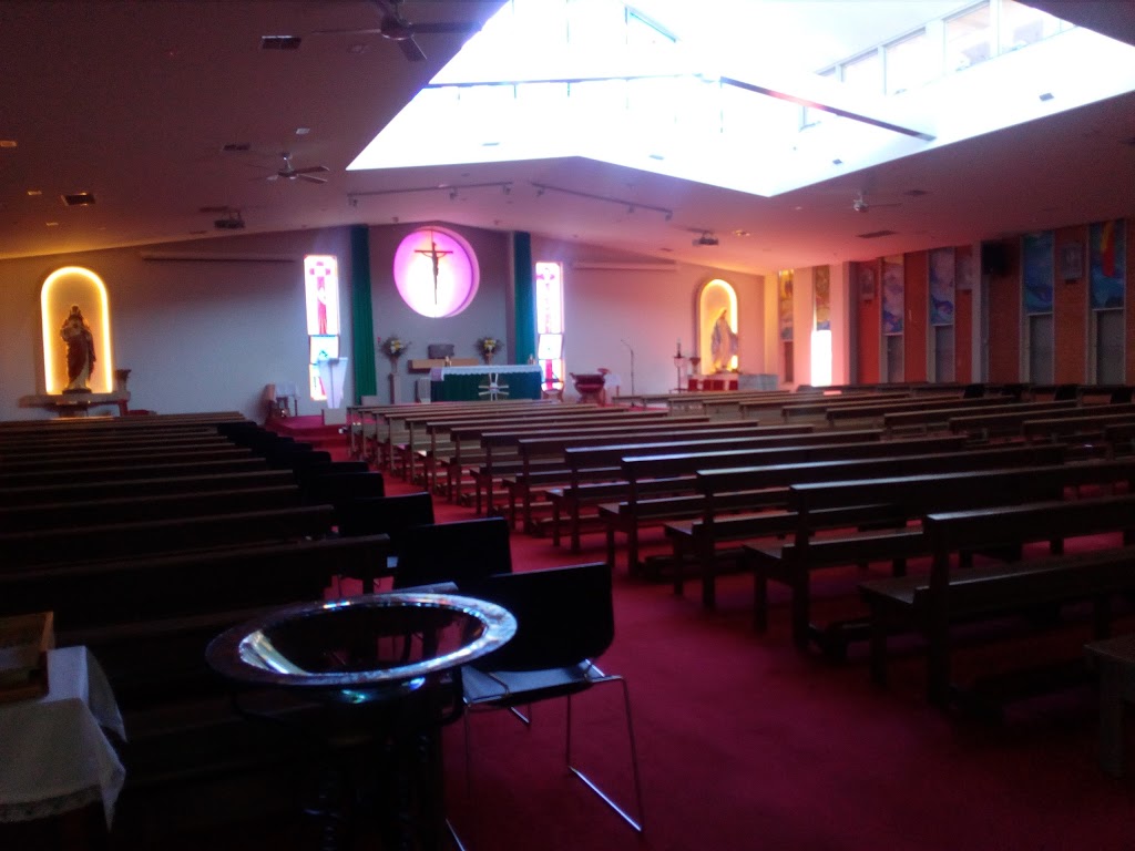 Saint Peter Apostle Mission Parish | church | 38 Guinane Ave, Hoppers Crossing VIC 3029, Australia | 0397494300 OR +61 3 9749 4300