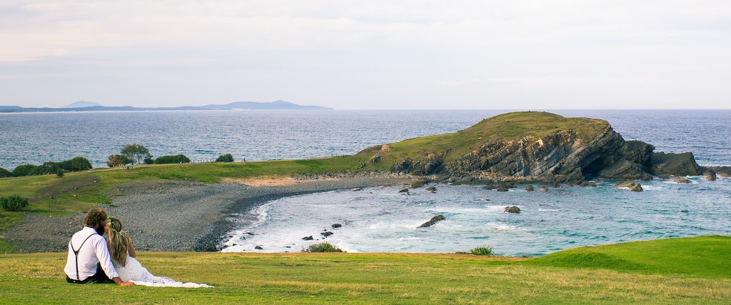 Salt & Wildflowers | 18 Hodgson St, Crescent Head NSW 2440, Australia | Phone: 0430 370 050