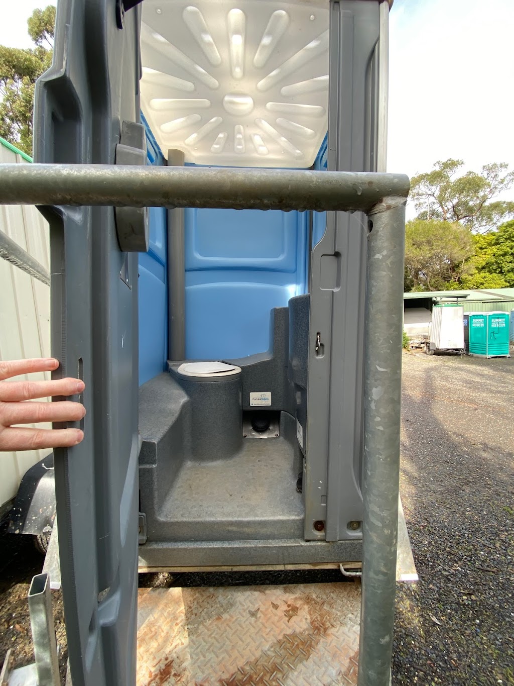 Summit Portable Toilet and Shower Hire | 650 Cherry Gardens Rd, Cherry Gardens SA 5157, Australia | Phone: 0418 842 879