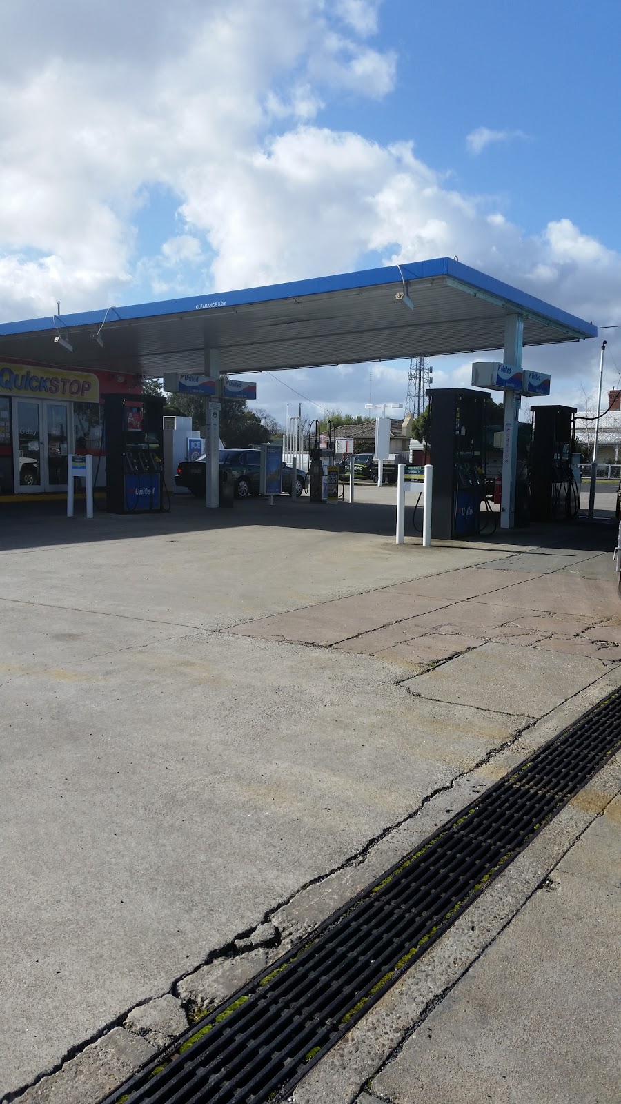 United Petroleum | gas station | 390 Main St, Bairnsdale VIC 3875, Australia | 0351524711 OR +61 3 5152 4711