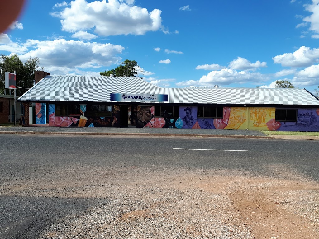 Anakie Gemfields Hotel Motel | 3 Richardson St, Anakie Siding QLD 4702, Australia | Phone: (07) 4985 4100
