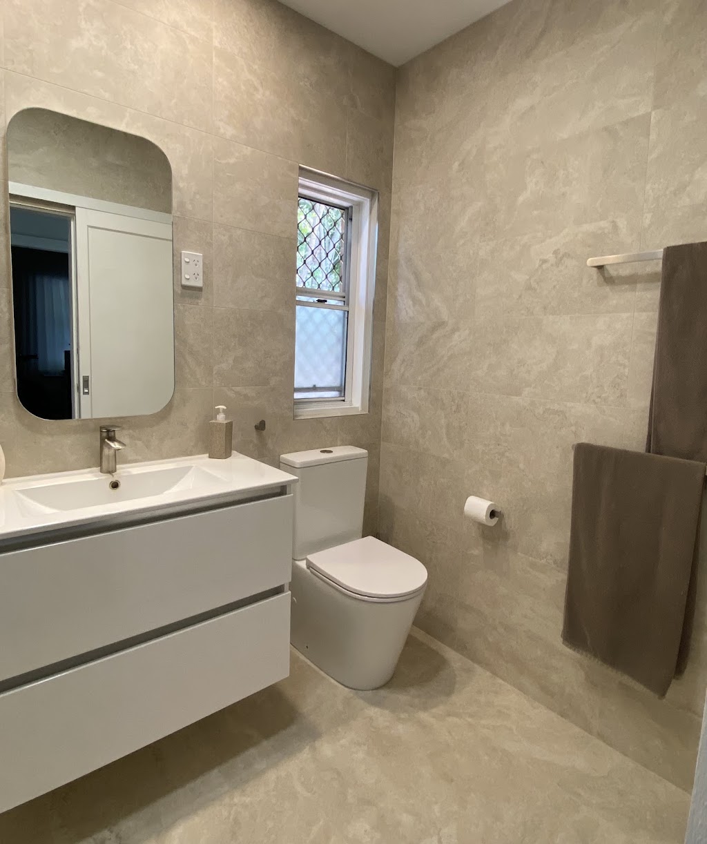 TJM TILING | Afton Cl, Cardiff NSW 2285, Australia | Phone: 0423 681 810