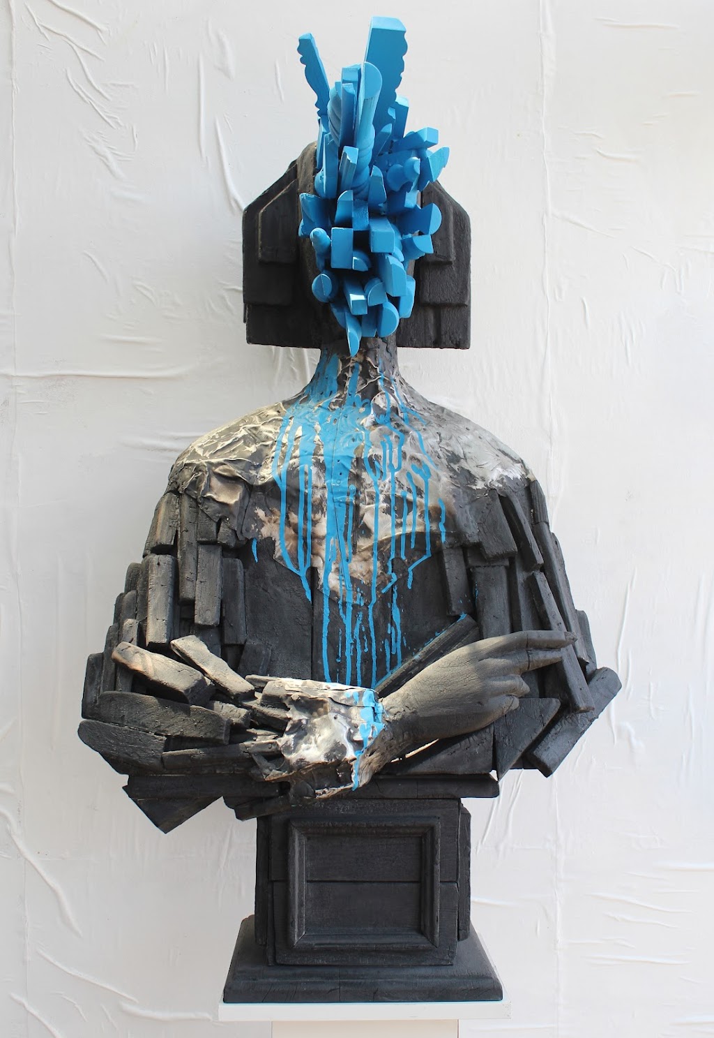 Black and Color house gallery | 26 Trout Stream Way, Macs Cove VIC 3723, Australia | Phone: 0449 052 599