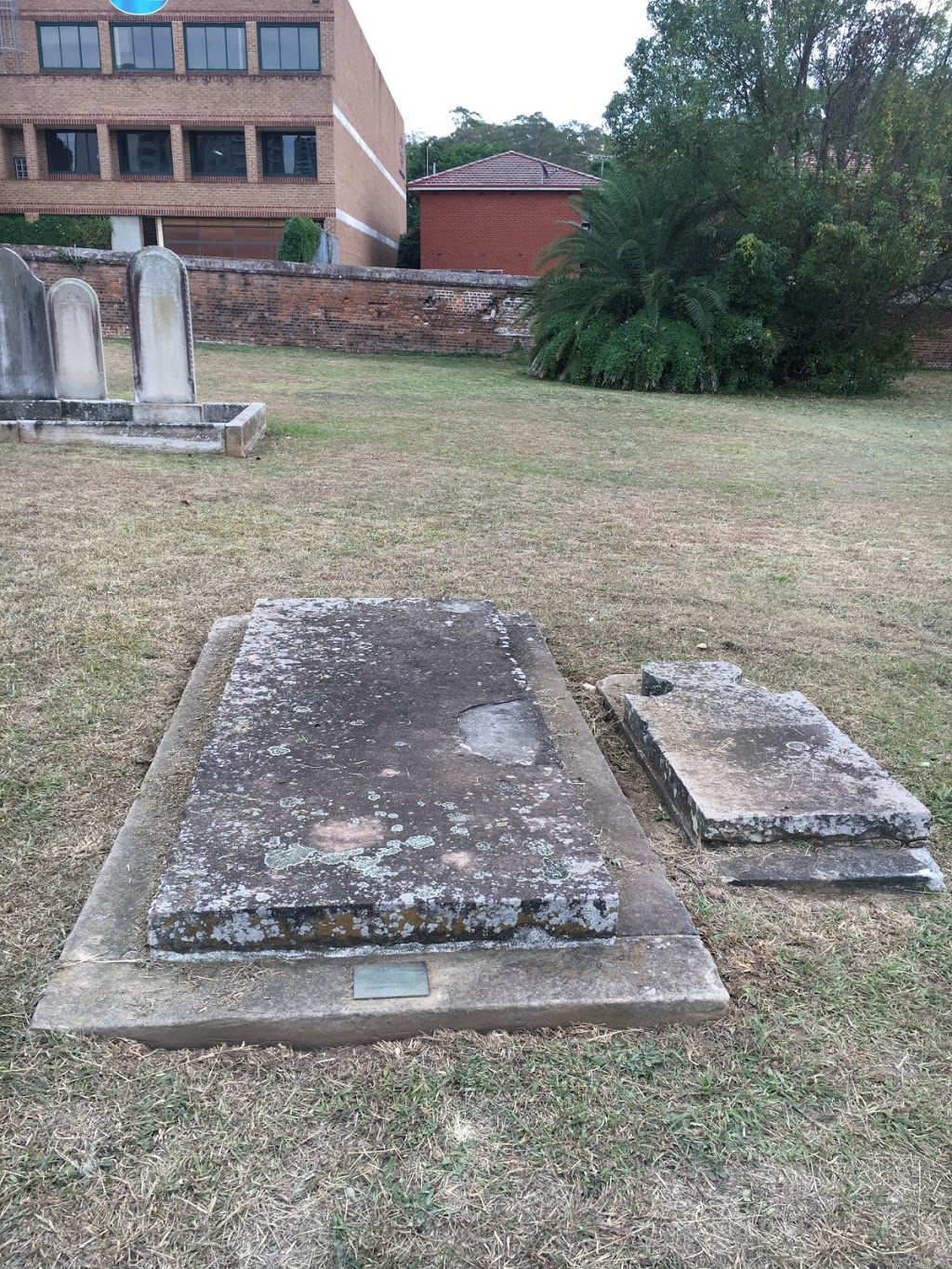 St. Johns Cemetery | cemetery | OConnell St & Aird St, Parramatta NSW 2150, Australia | 0298910700 OR +61 2 9891 0700