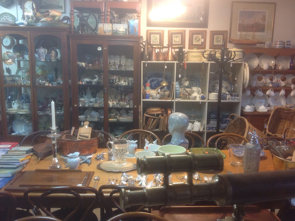Antiques on Macquarie | home goods store | 407 Macquarie St, South Hobart TAS 7004, Australia | 0362241373 OR +61 3 6224 1373