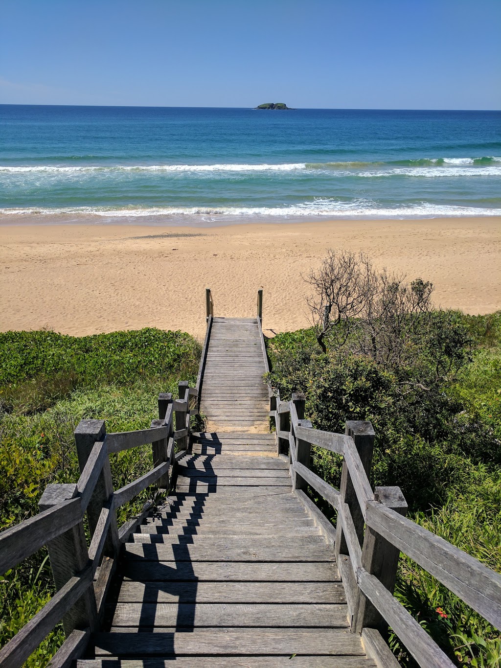 South Solitary Island viewing platform | park | N Sapphire Rd, Sapphire Beach NSW 2450, Australia | 1300369070 OR +61 1300 369 070