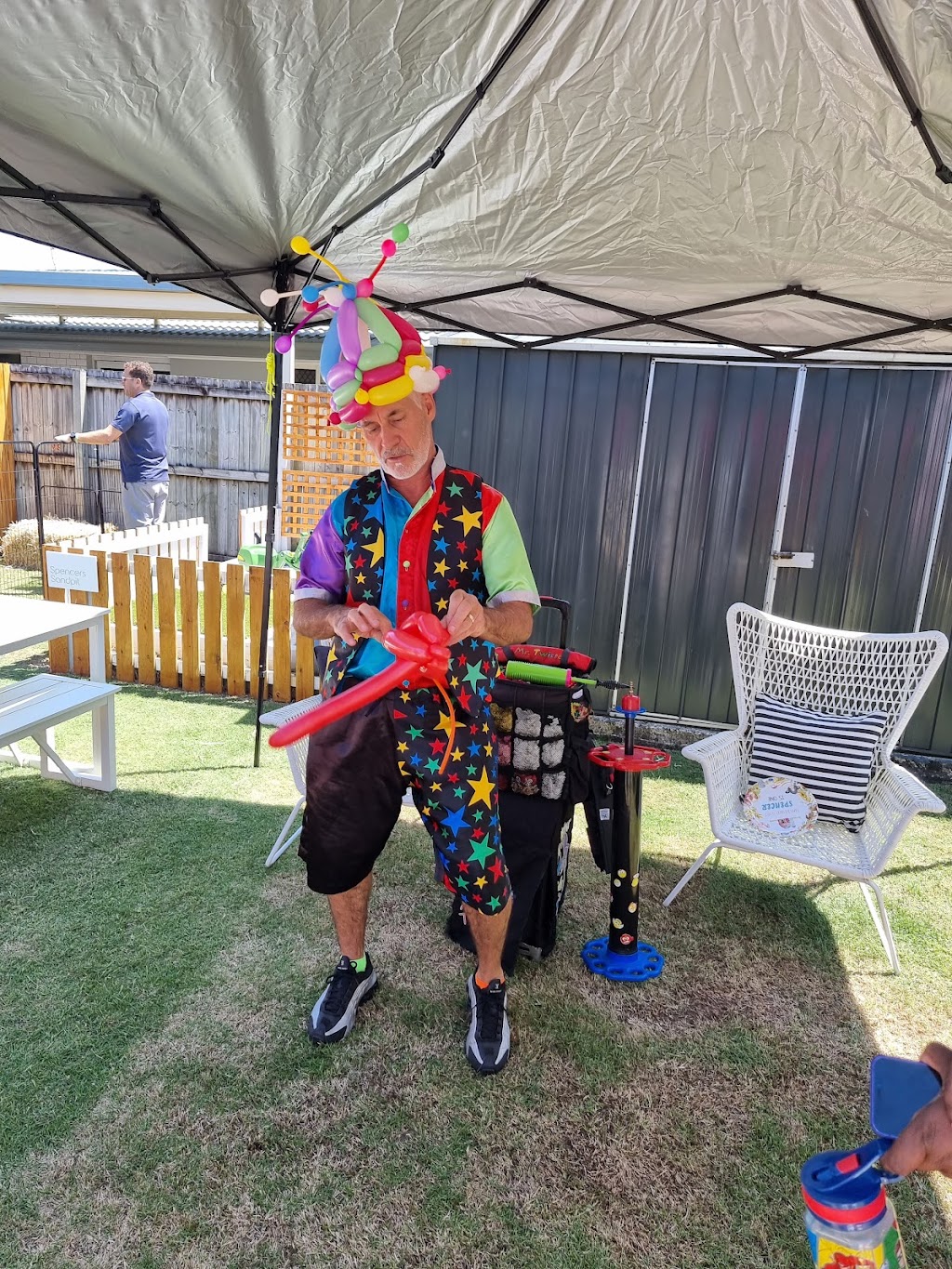 Mr Twister Balloon Artist | Gold Coast Hwy, Surfers Paradise QLD 4217, Australia | Phone: 0404 090 025