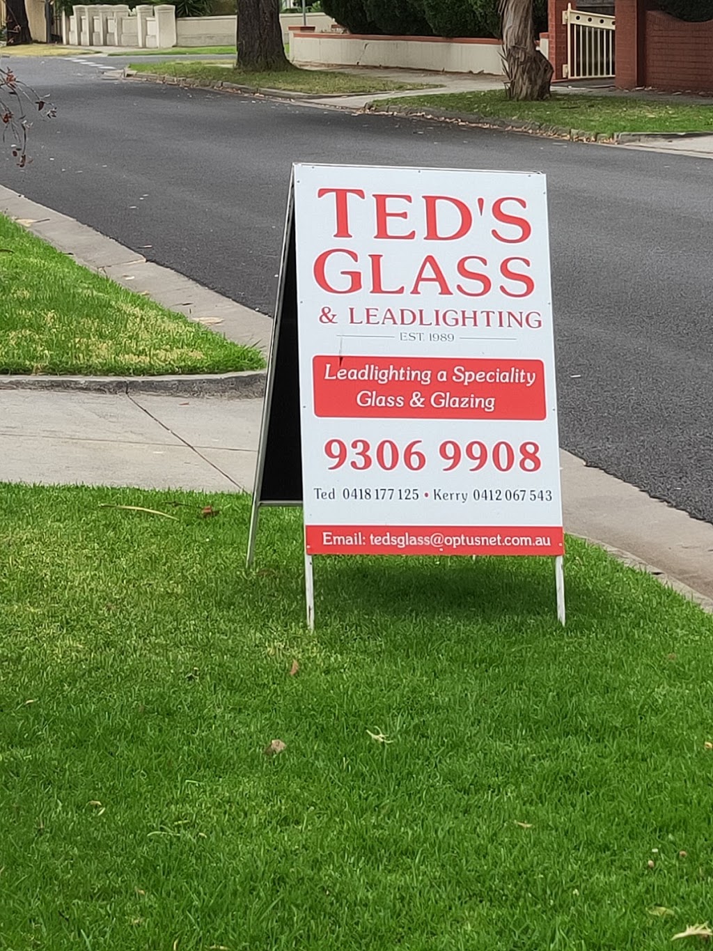 Teds Glass and Leadlighting | store | 36 Arndt Rd, Pascoe Vale VIC 3044, Australia | 0393069908 OR +61 3 9306 9908