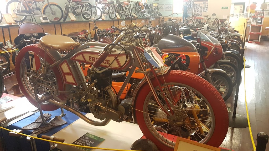 Peterborough Motorcycle & Antique Museum Bed and Breakfast | home goods store | 59 Kitchener St, Peterborough SA 5422, Australia | 0886512810 OR +61 8 8651 2810